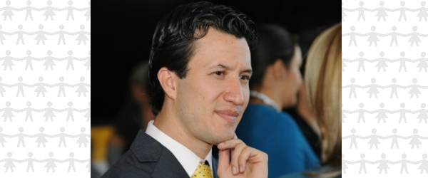 John Moreno Escobar, un colombiano que se destaca por su labor en favor de la educación de la comunidad colombiana en los Estados Unidos