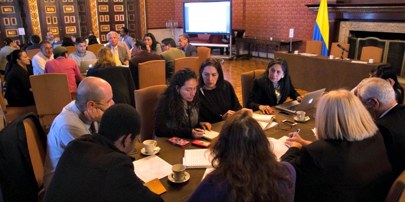 Tercera mesa preparatoria en Bogotá